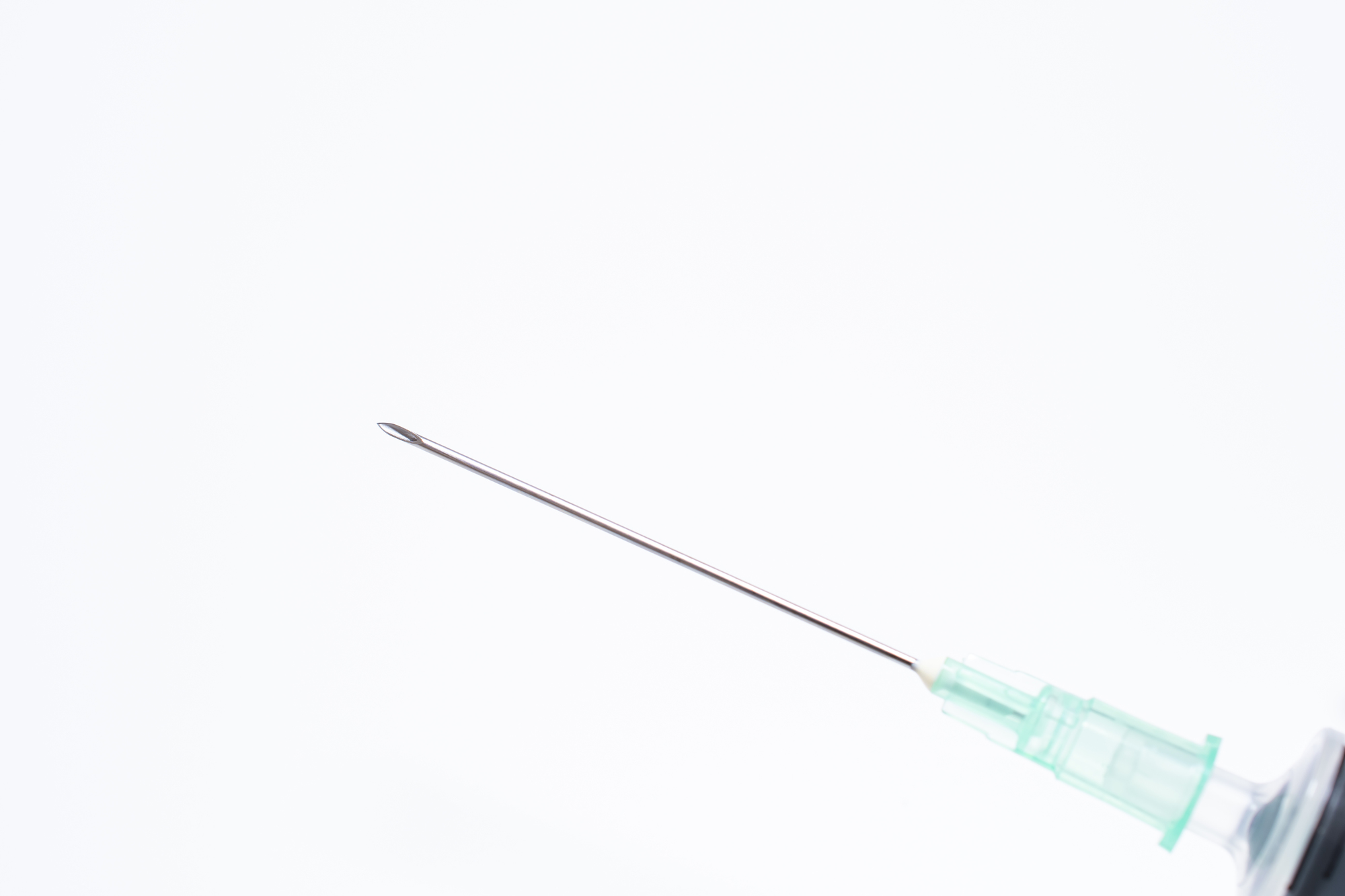 極細の針（35G）を使用
